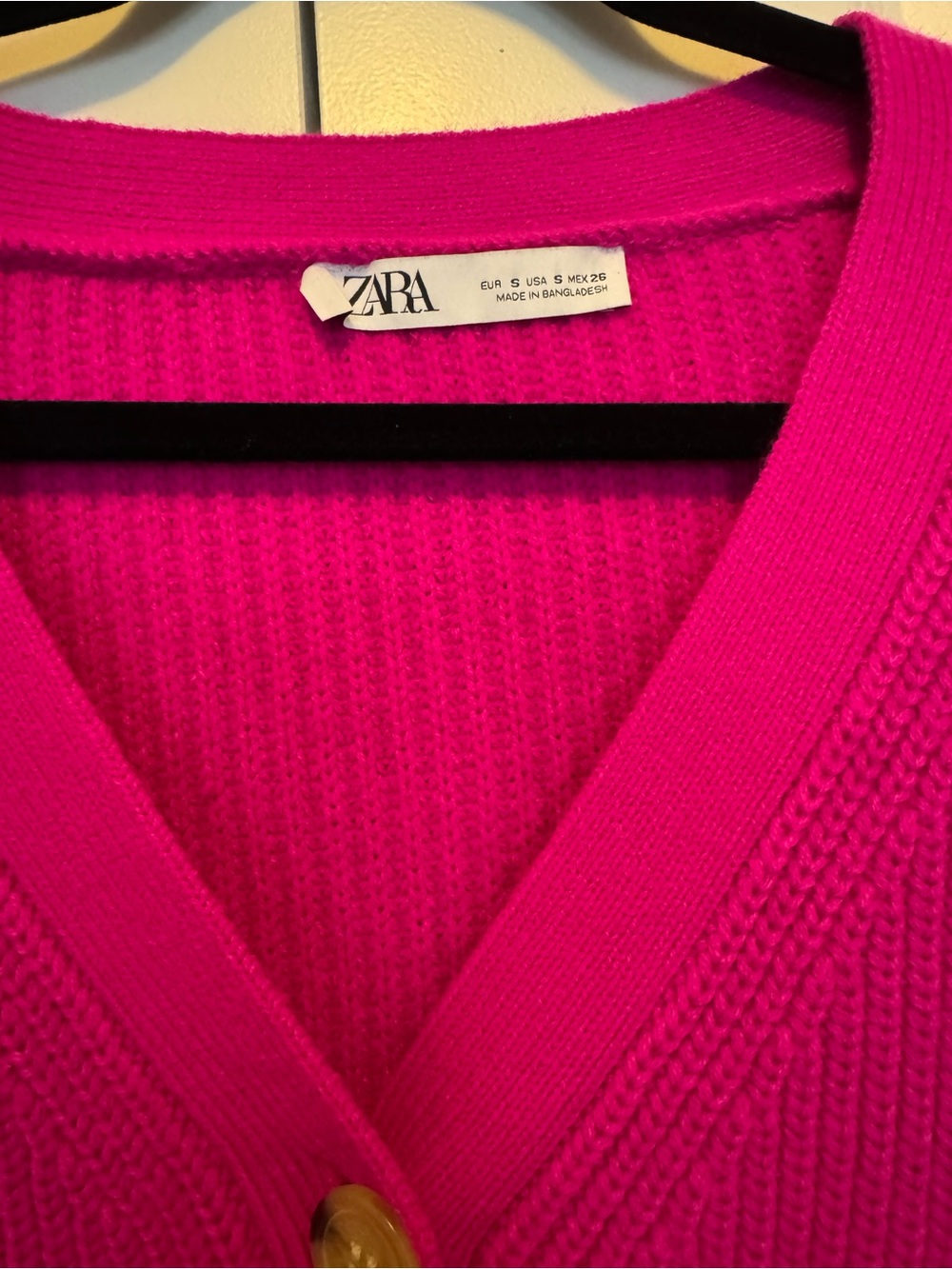Zara Bright Fuchsia Ribbed V-Neck Button Cardigan - Picture 2 of 3